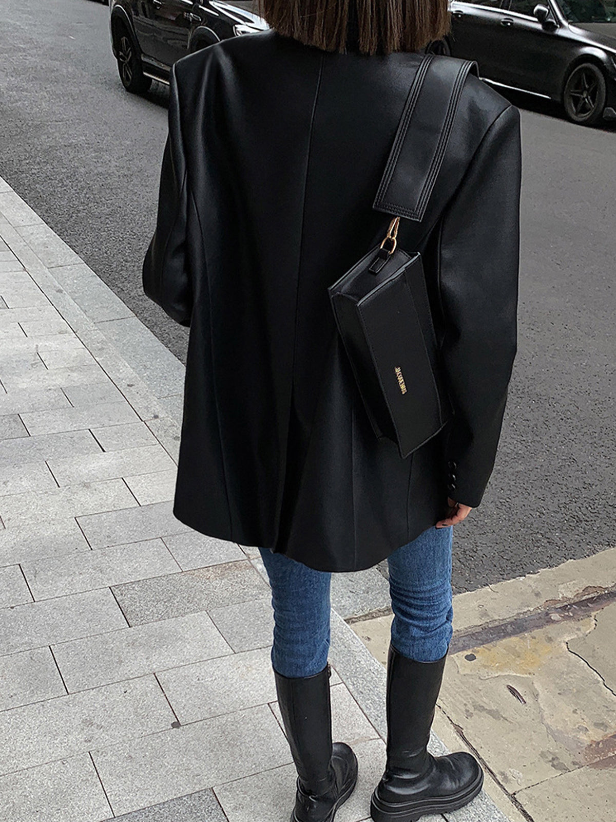Casilda | Chaqueta extragrande de cuero sintético con solapas