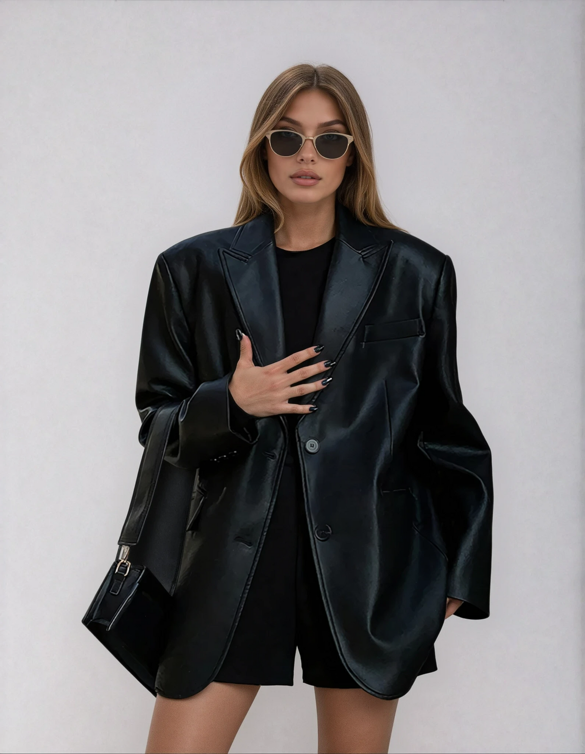 Casilda | Chaqueta extragrande de cuero sintético con solapas